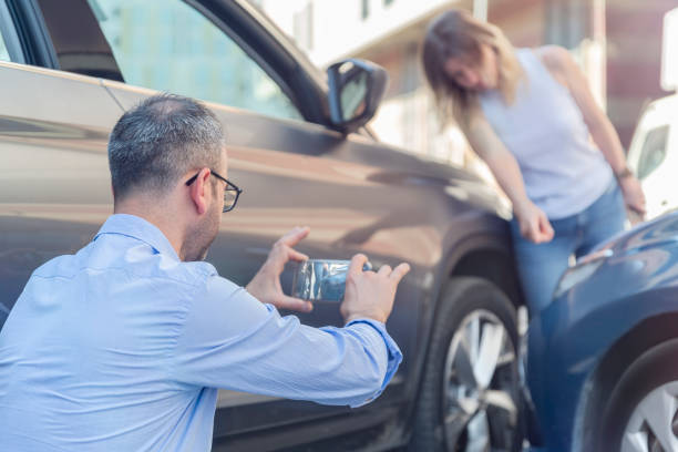 Professional Full Coverage Car Insurance technician working in Hutto, TX